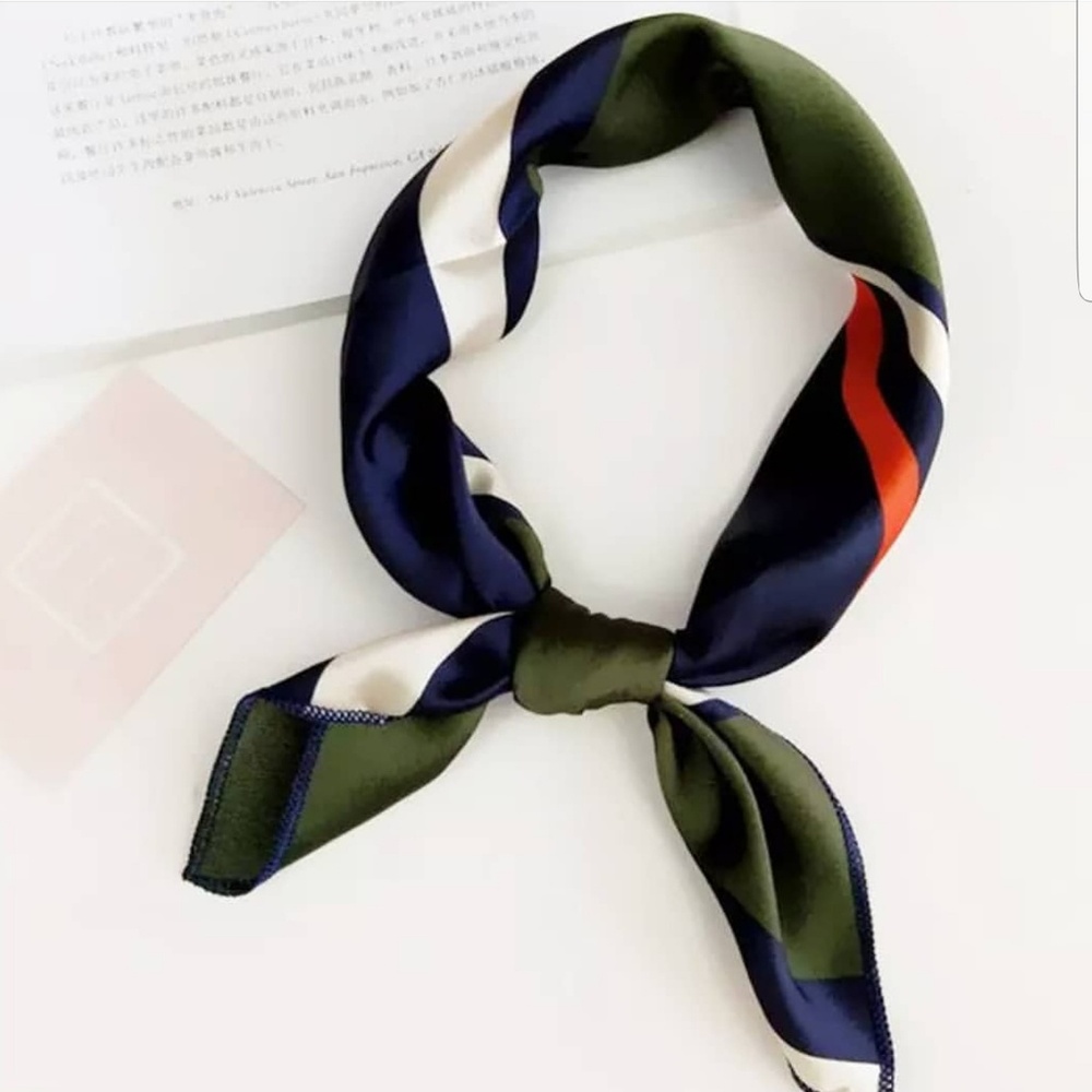 Striped satin bandana